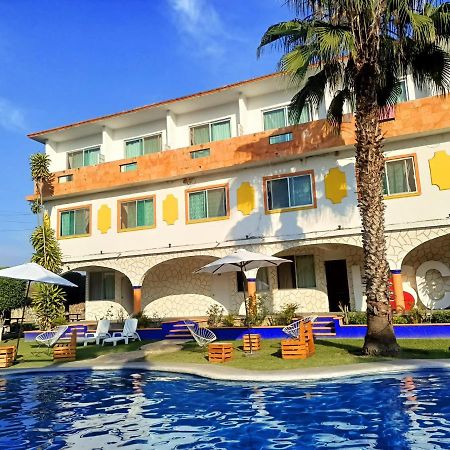 Hotel San Carlos ヤウテペック エクステリア 写真