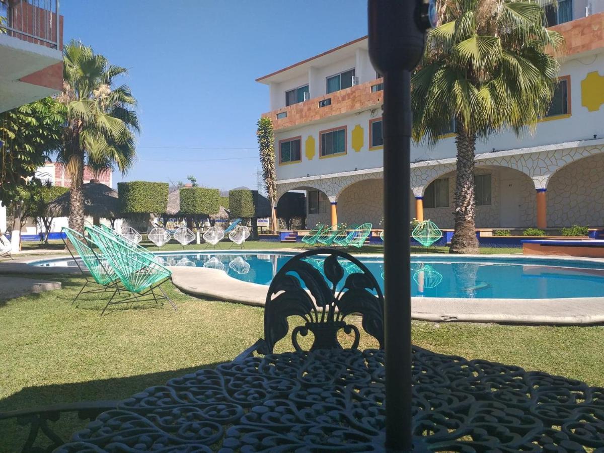 Hotel San Carlos ヤウテペック エクステリア 写真