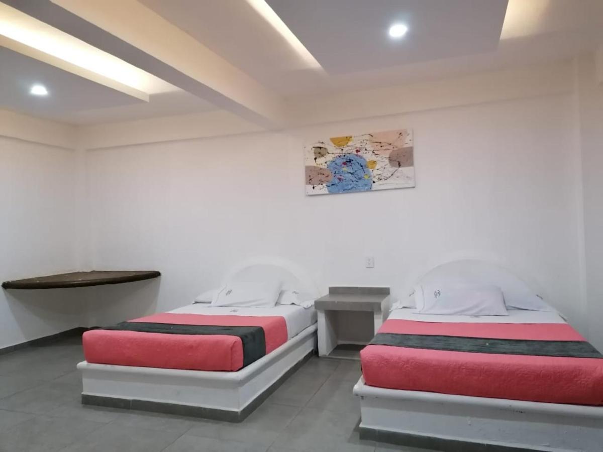 Hotel San Carlos ヤウテペック エクステリア 写真